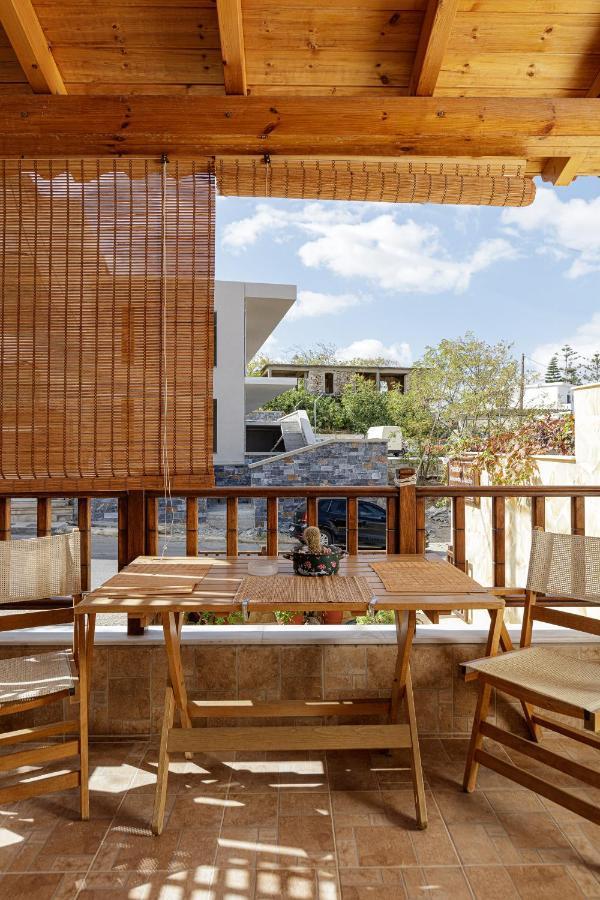 Pension Lucy Panormos  Ngoại thất bức ảnh