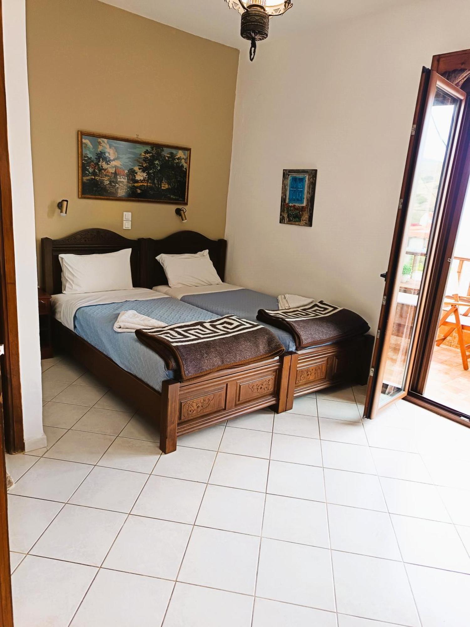 Pension Lucy Panormos  Ngoại thất bức ảnh